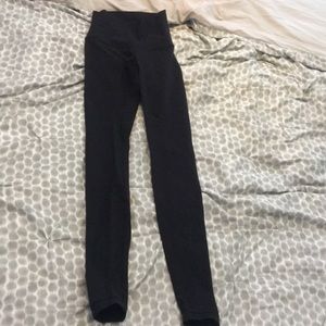Black lululemon leggings